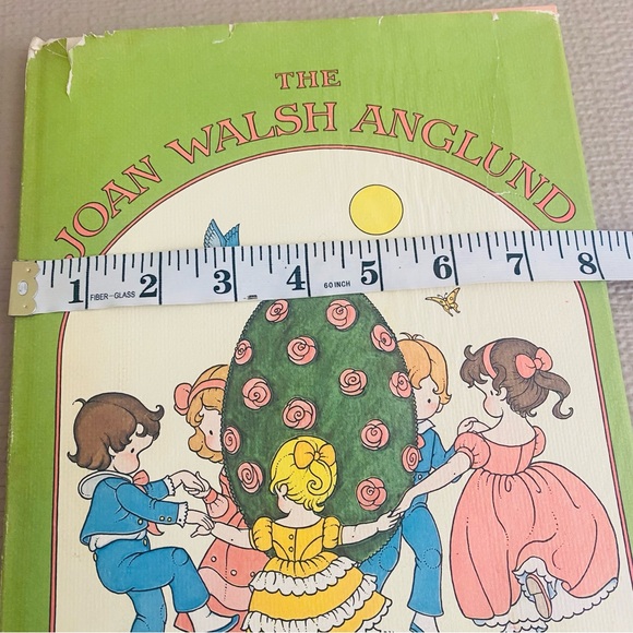 Vintage children’s book, The Joan Walsh Anglund Storybook, c 1978 - Picture 14 of 15